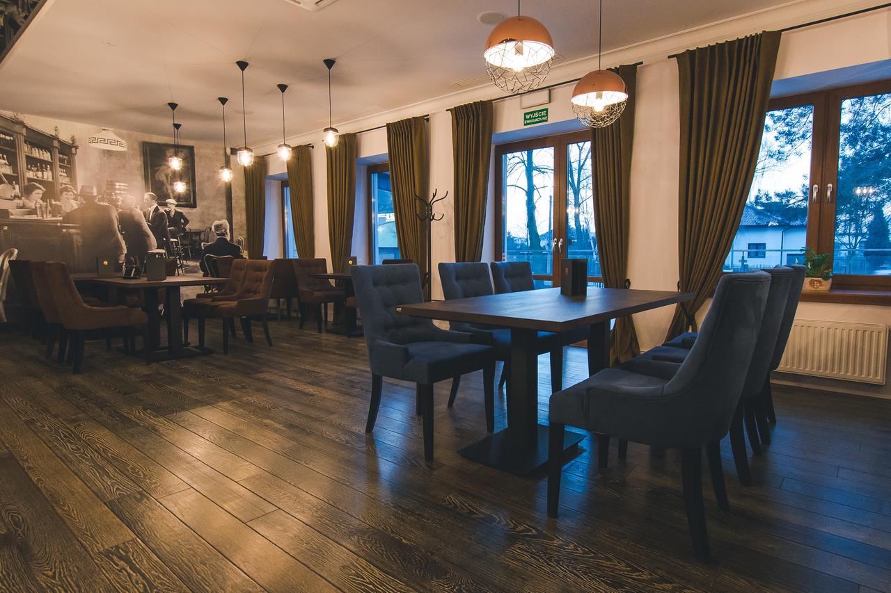 Novopolska - Hotel I Restauracja Kościan Kültér fotó