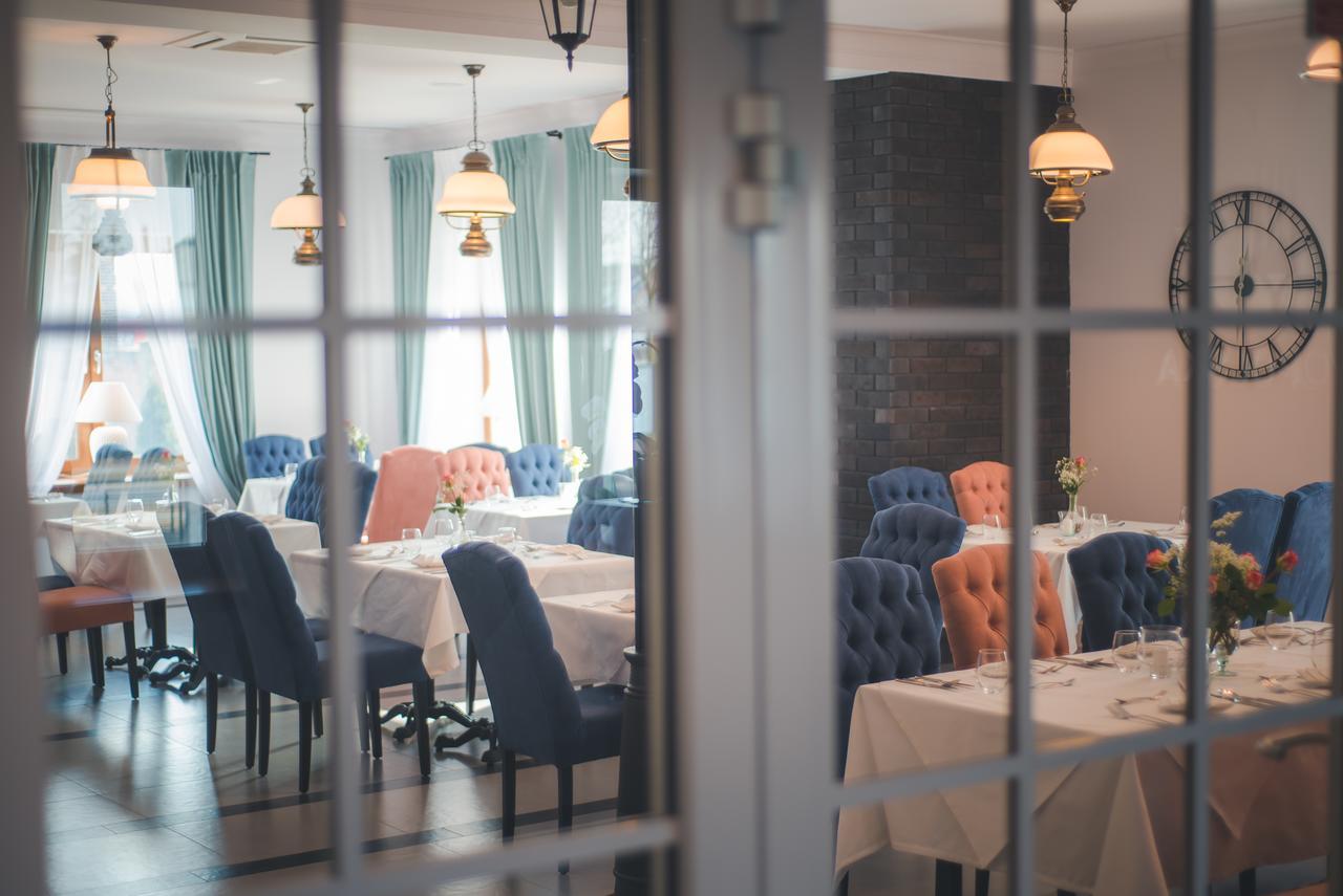 Novopolska - Hotel I Restauracja Kościan Kültér fotó