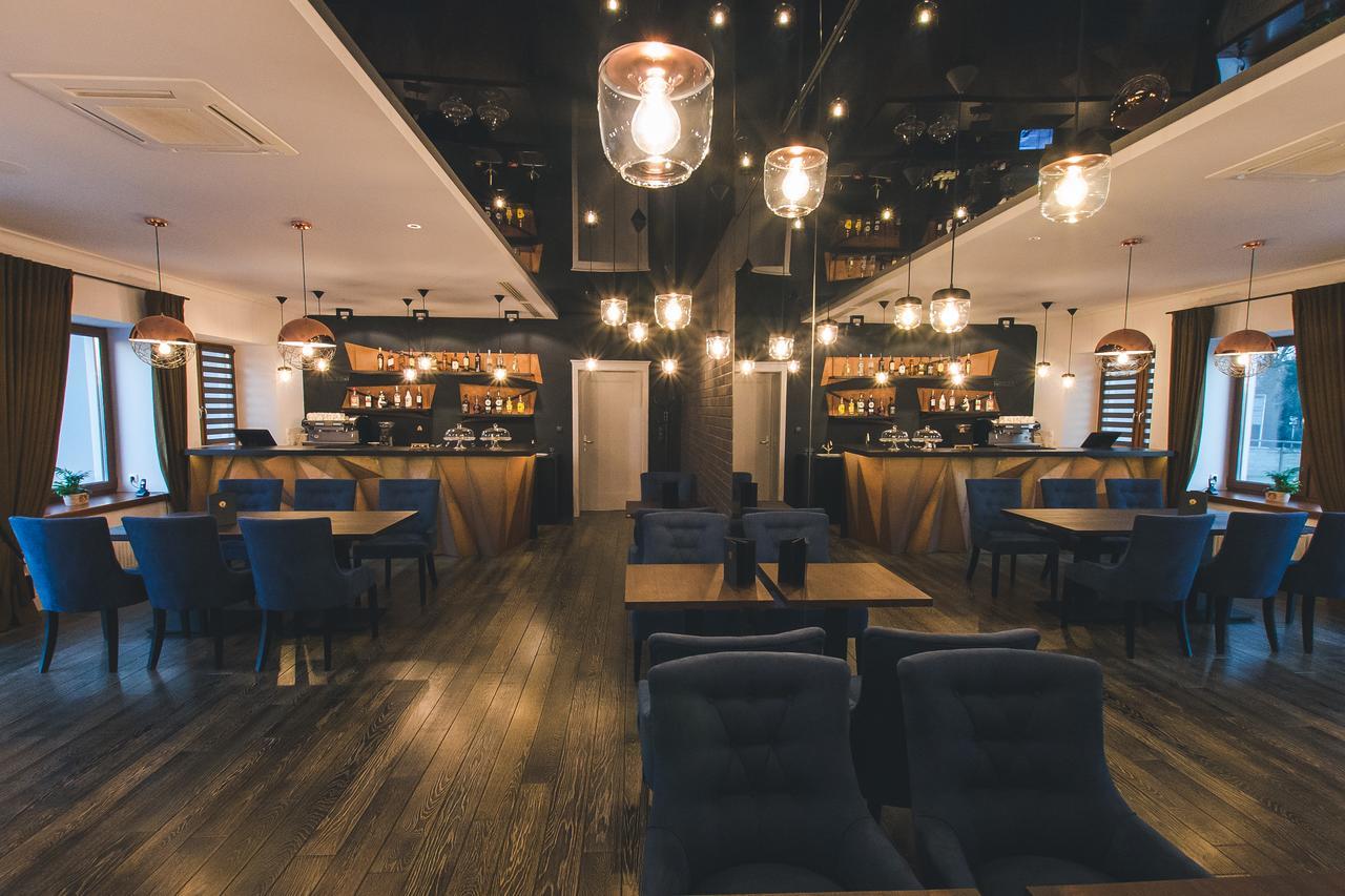Novopolska - Hotel I Restauracja Kościan Kültér fotó