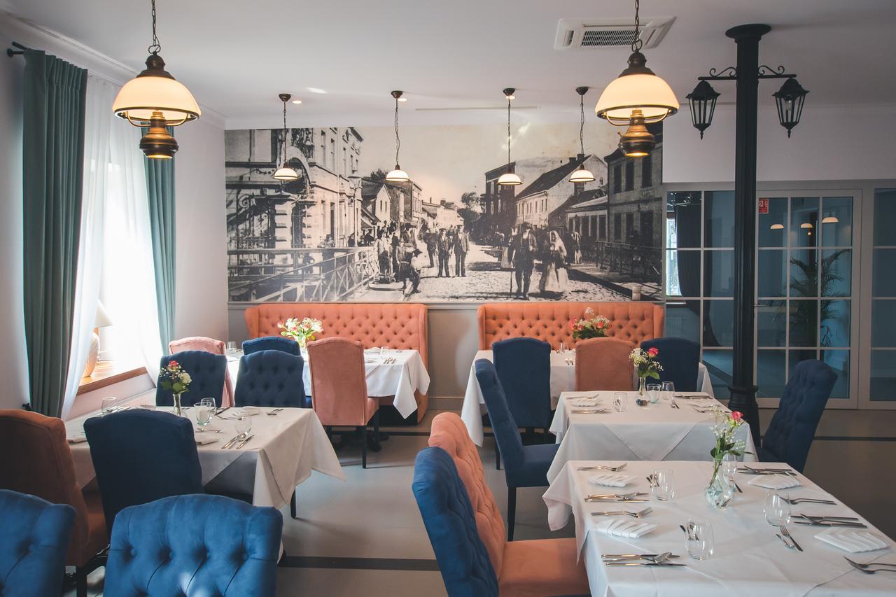 Novopolska - Hotel I Restauracja Kościan Kültér fotó