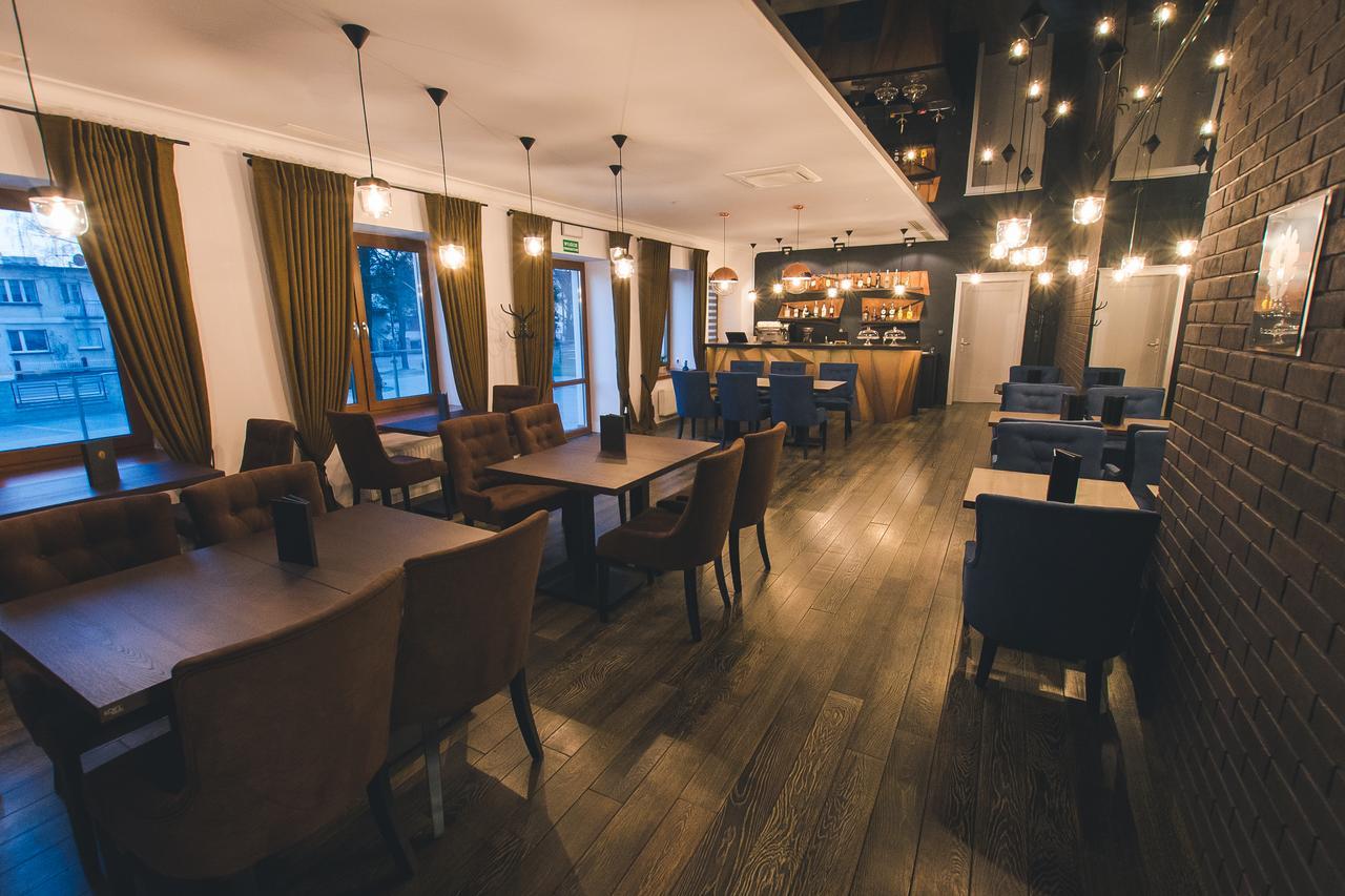 Novopolska - Hotel I Restauracja Kościan Kültér fotó