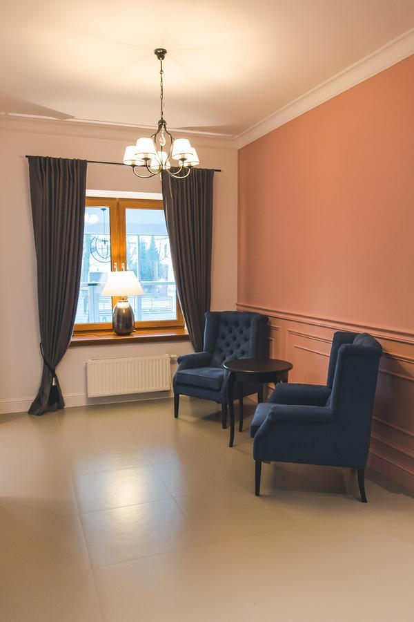 Novopolska - Hotel I Restauracja Kościan Kültér fotó