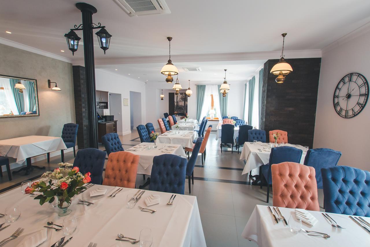 Novopolska - Hotel I Restauracja Kościan Kültér fotó