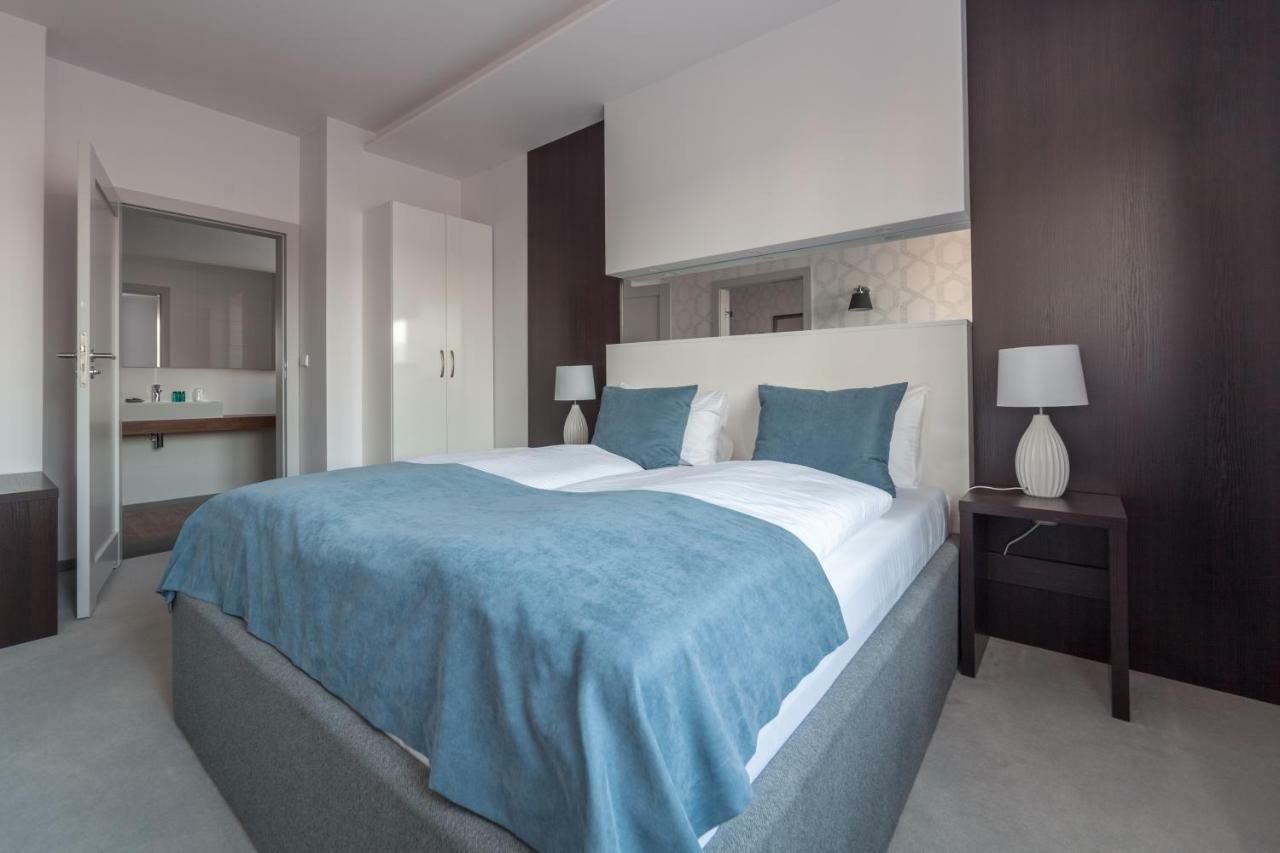 Novopolska - Hotel I Restauracja Kościan Kültér fotó