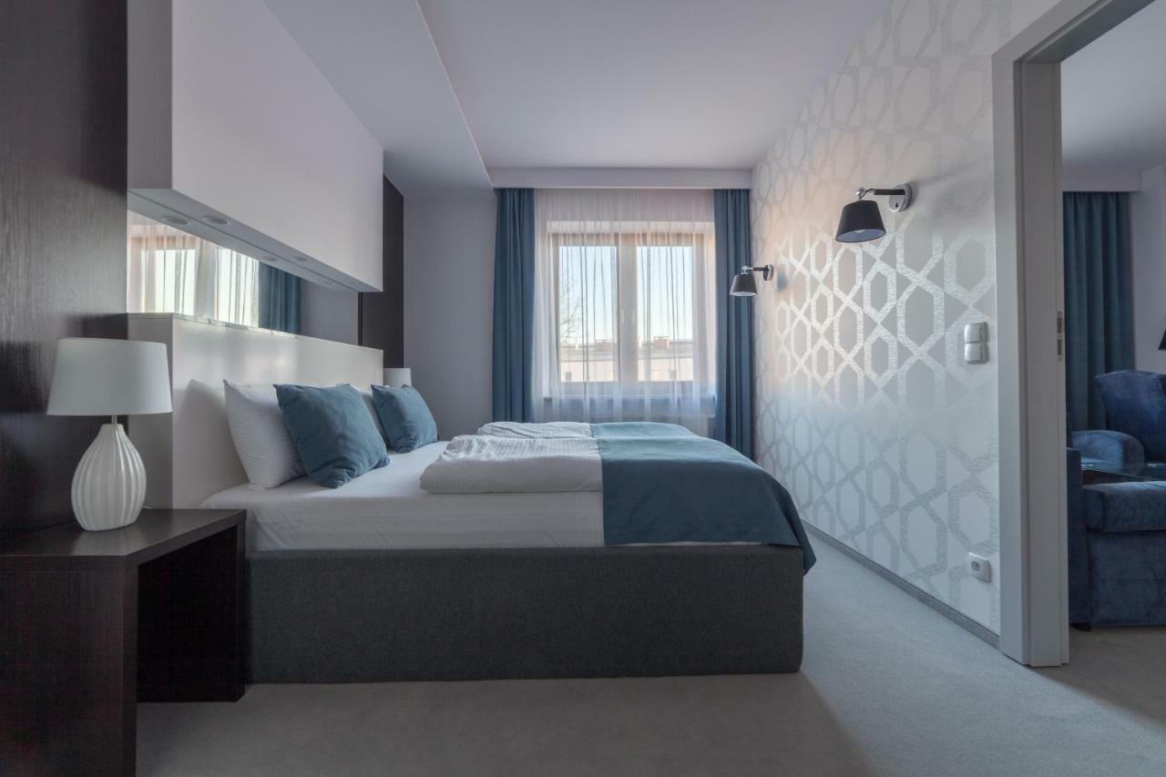 Novopolska - Hotel I Restauracja Kościan Kültér fotó